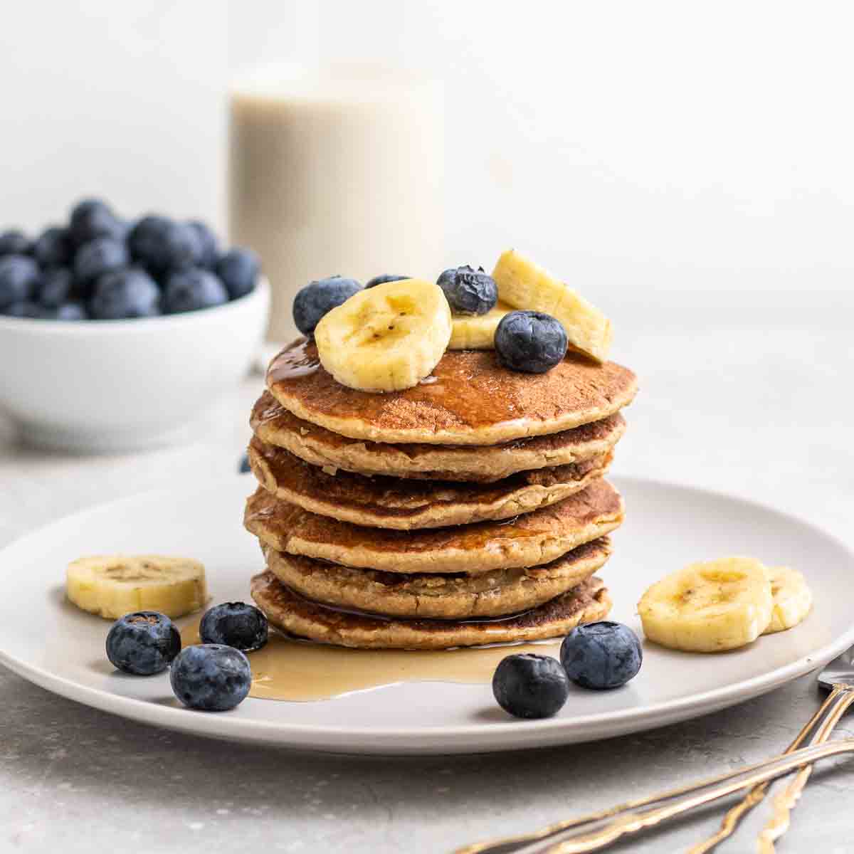 High-Protein Banana Oat Pancakes (whole food) Mediterranean Movement